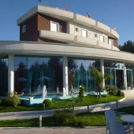 Hotel Apple Red